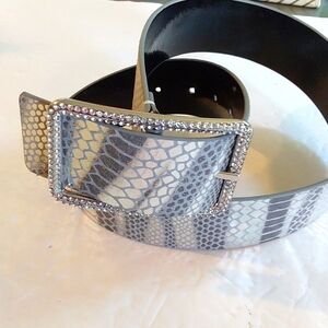 Womens Reptile Print Gray/ White Statement BELT Rhinestone BuckleSz.M/L